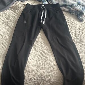 Figs scrubs